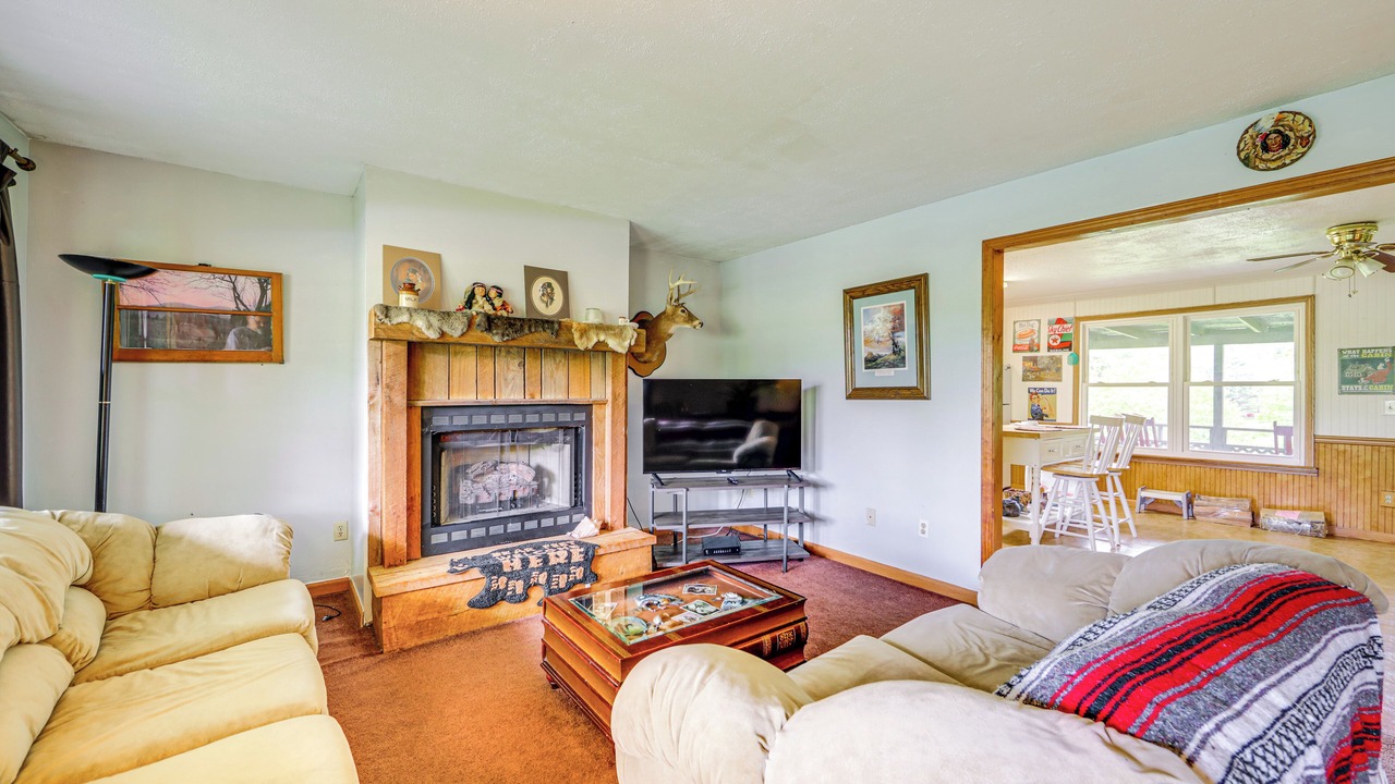 Photo of Livingroom in Waynesville