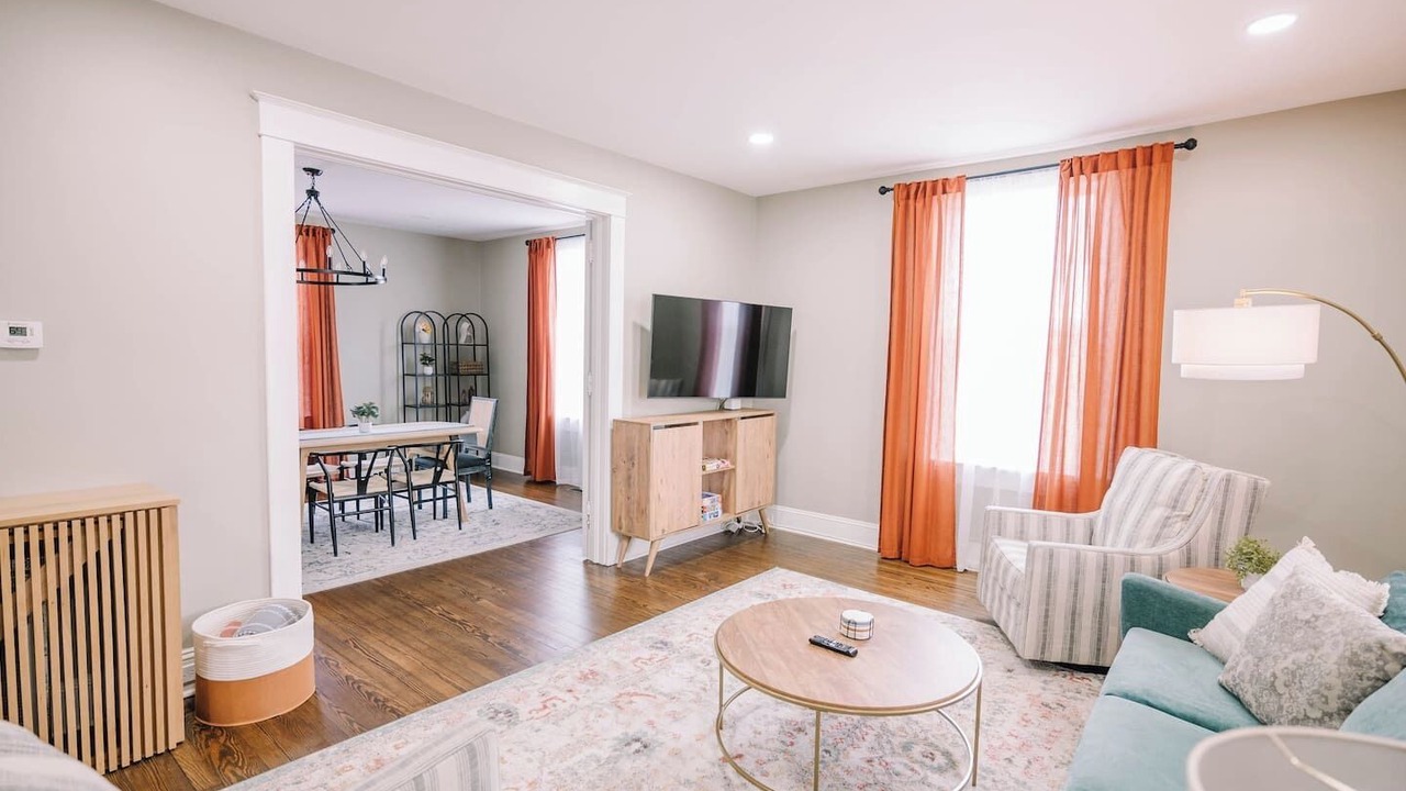Photo of Livingroom in Danville