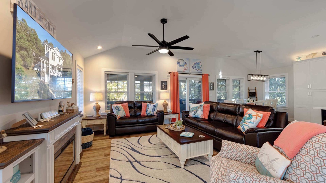 Photo of Livingroom in Whalehead Beach