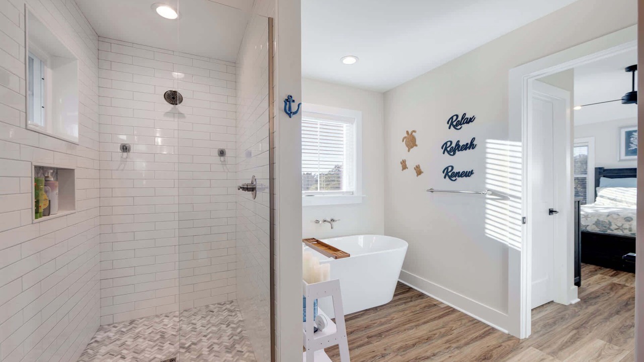 Photo of Bathroom in Whalehead Beach