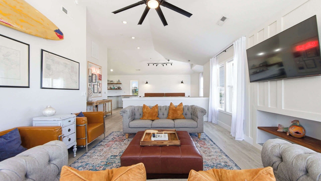 Photo of Livingroom in Whalehead Beach