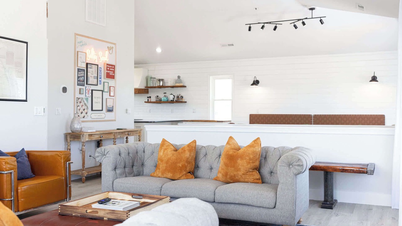 Photo of Livingroom in Whalehead Beach