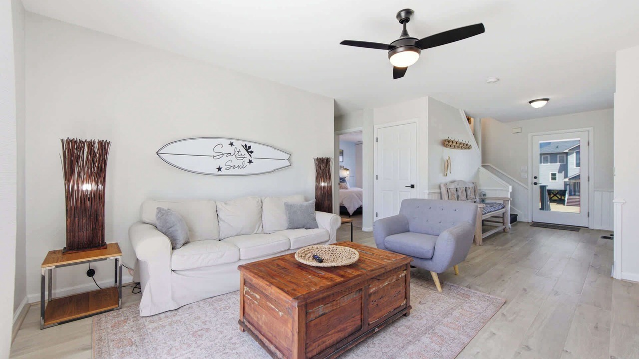 Photo of Livingroom in Whalehead Beach