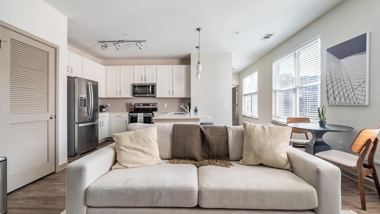Photo of Livingroom in Knoxville