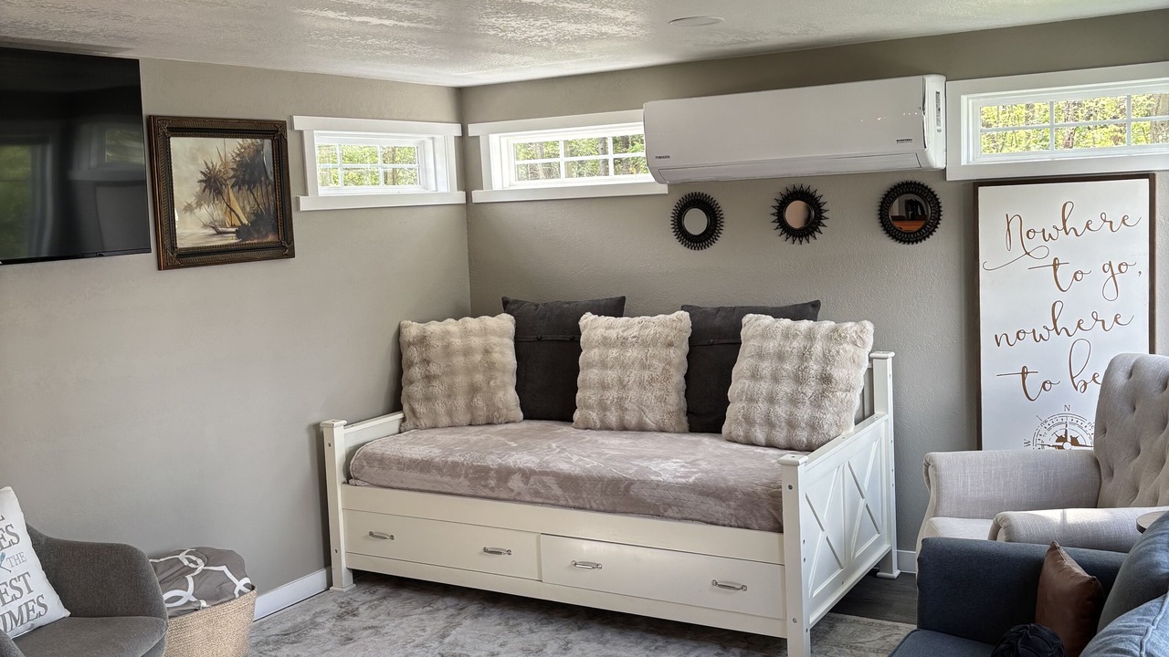 Photo of Livingroom in Syracuse