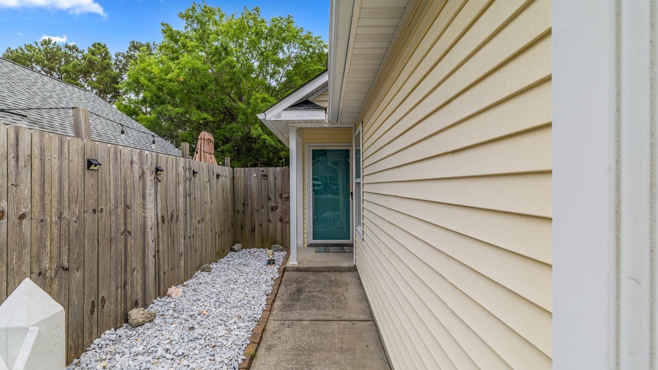 Photo of Outdoor in Myrtle Grove