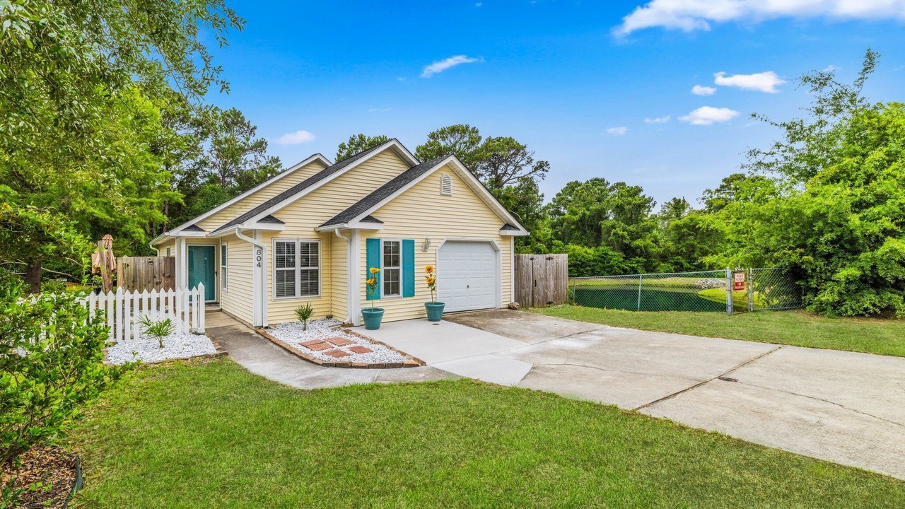 Photo of Outdoor in Myrtle Grove