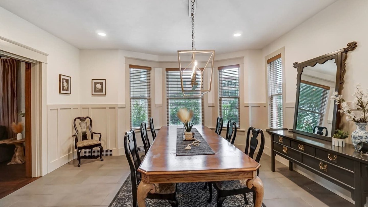 Photo of Livingroom in New Haven