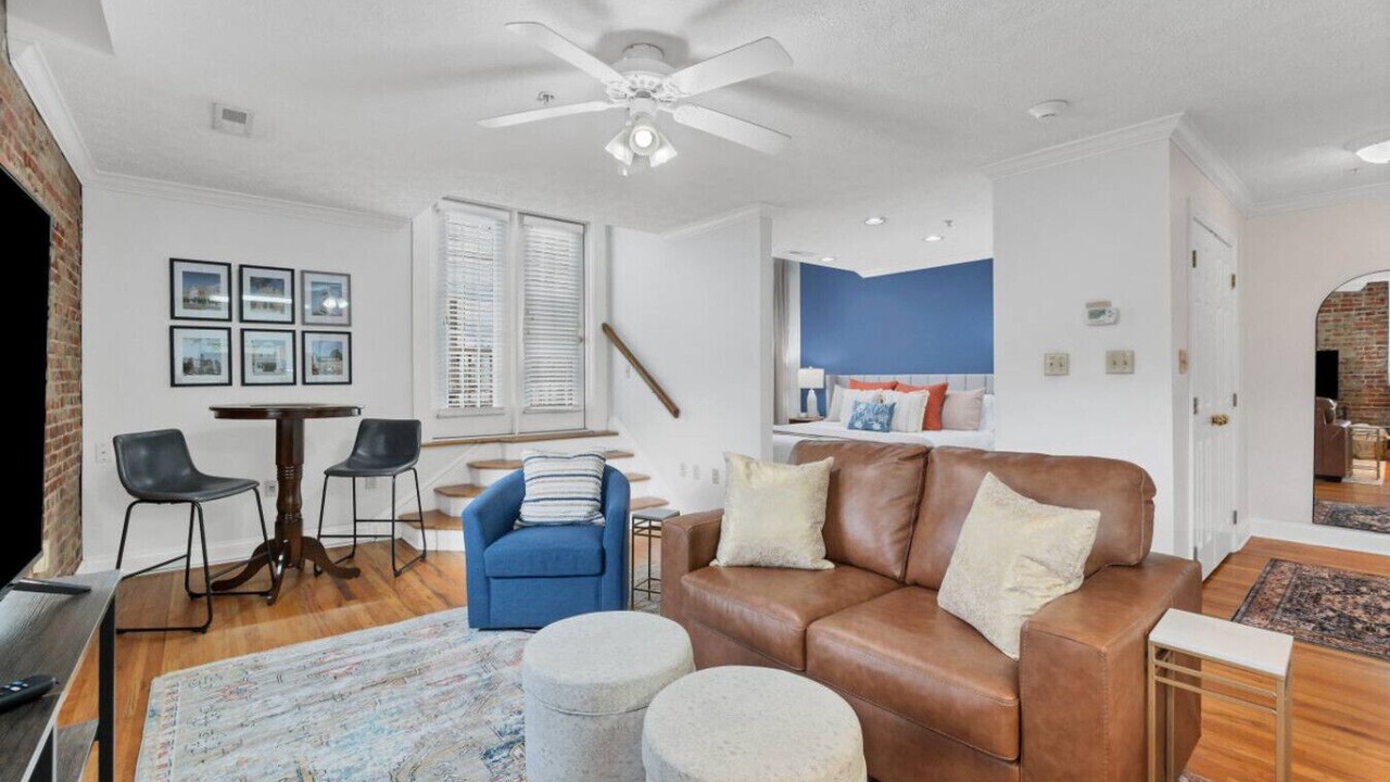 Photo of Livingroom in Maryville