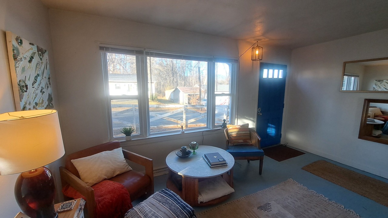 Photo of Livingroom in Winston - Salem