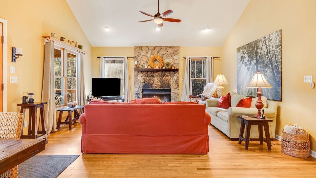 Photo of Livingroom in Brevard