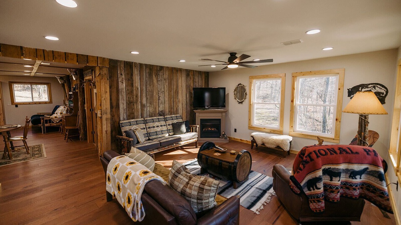 Photo of Livingroom in Mount Vernon