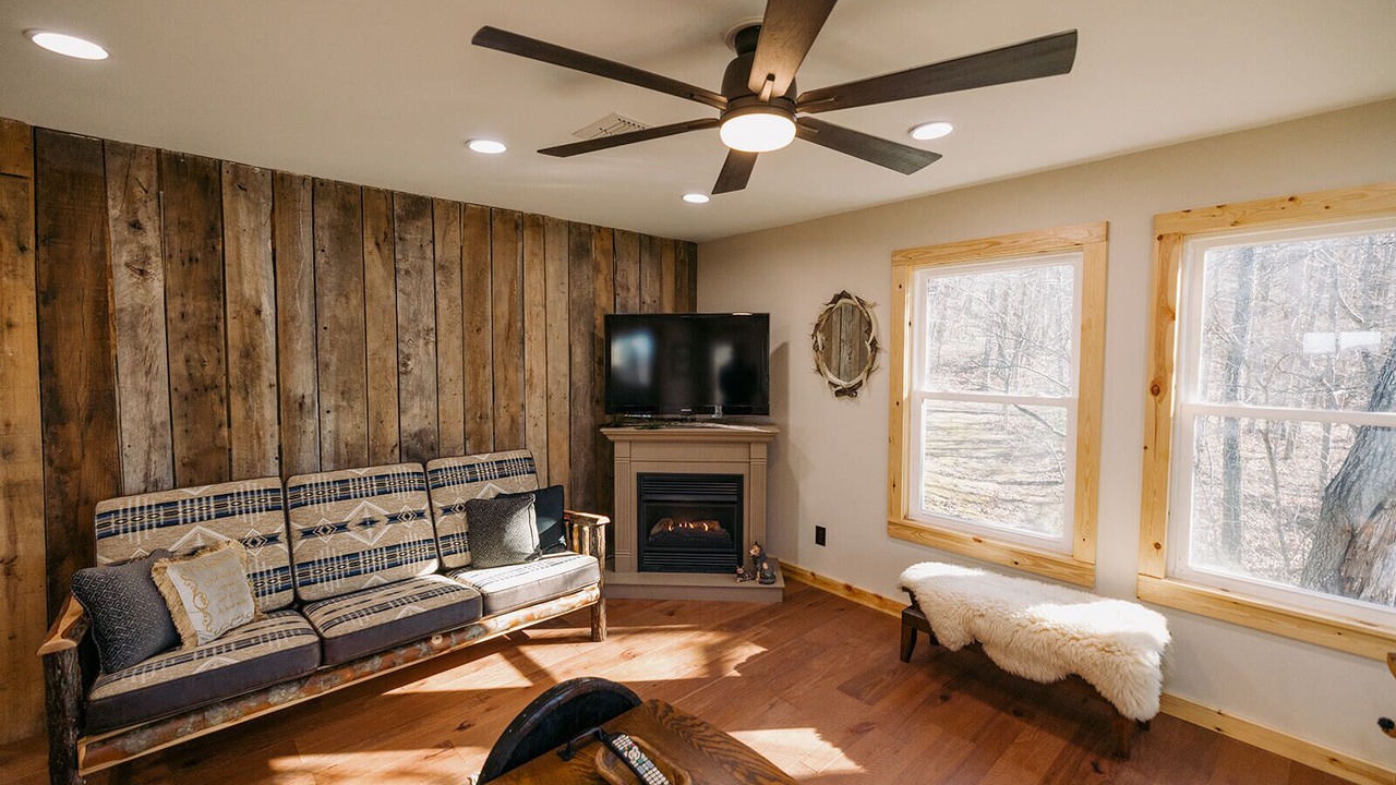 Photo of Livingroom in Mount Vernon