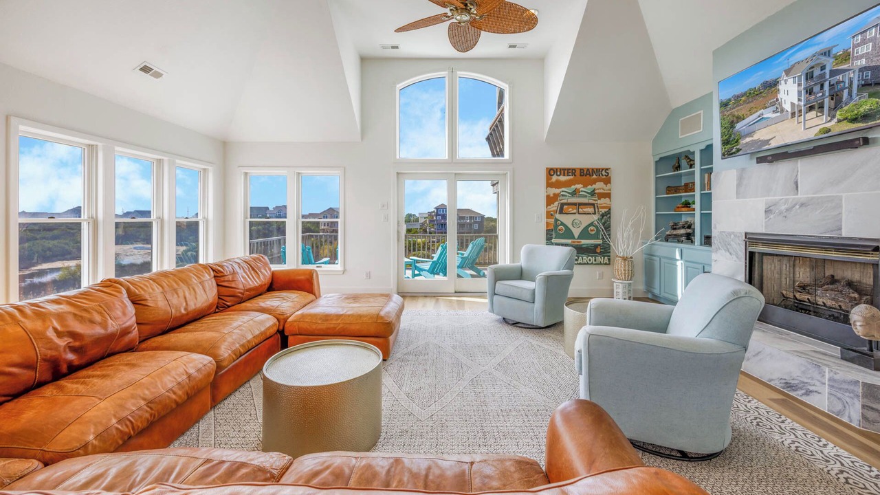 Photo of Bedroom in Waves