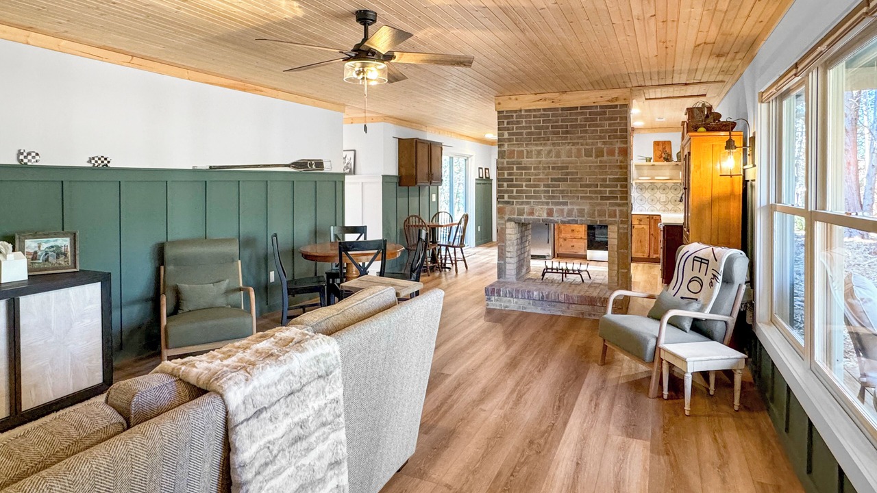 Photo of Livingroom in Salem