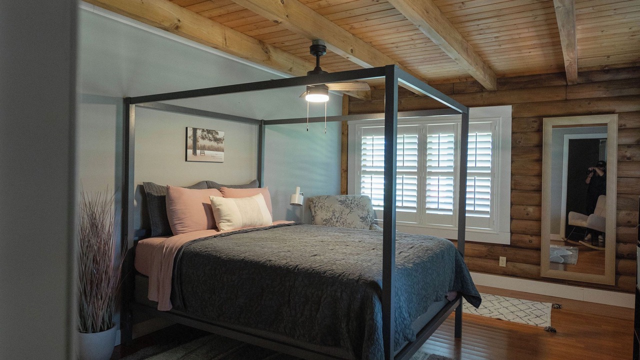 Photo of Bedroom in Byrdstown