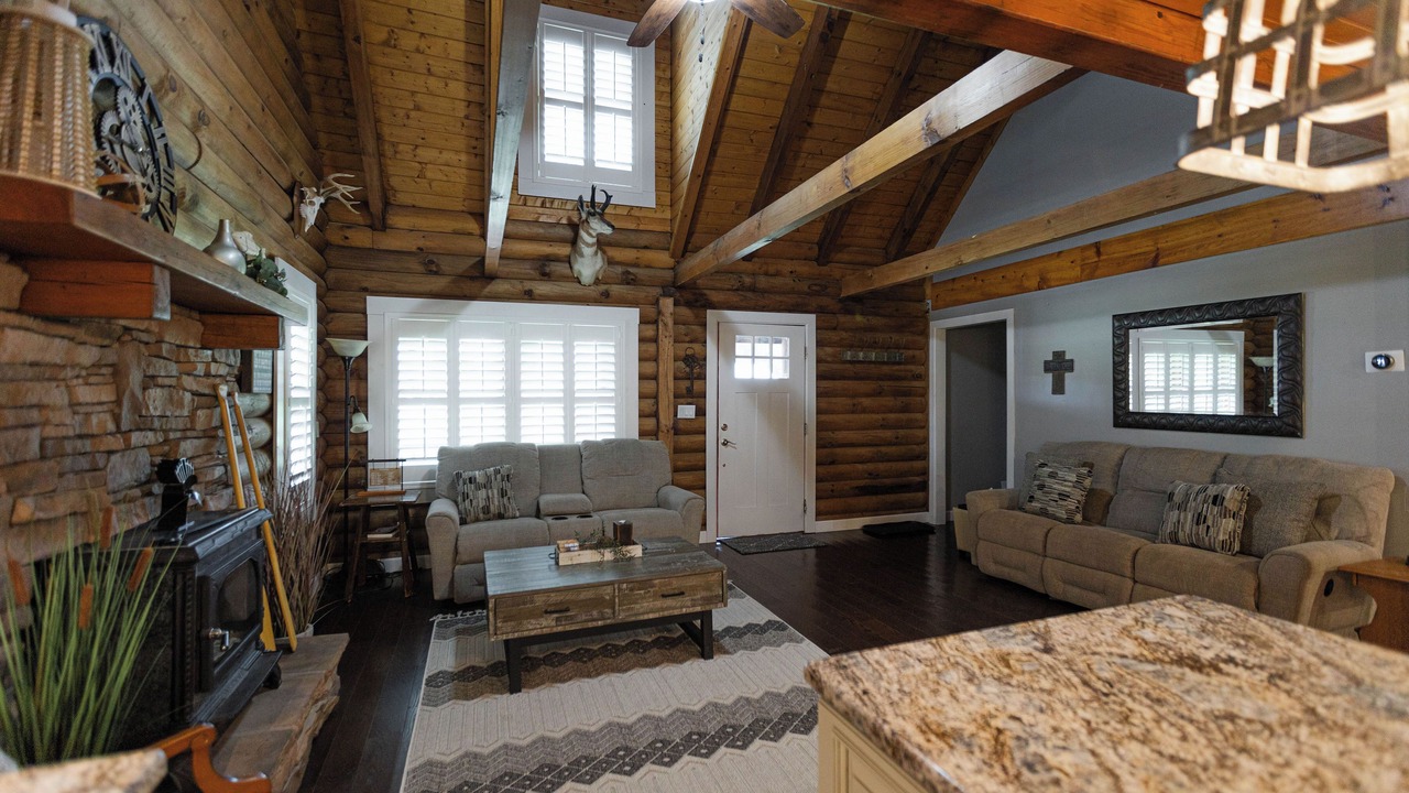 Photo of Livingroom in Byrdstown
