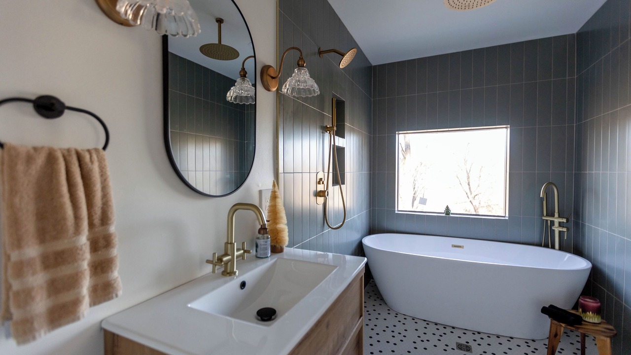 Photo of Bathroom in Byrdstown