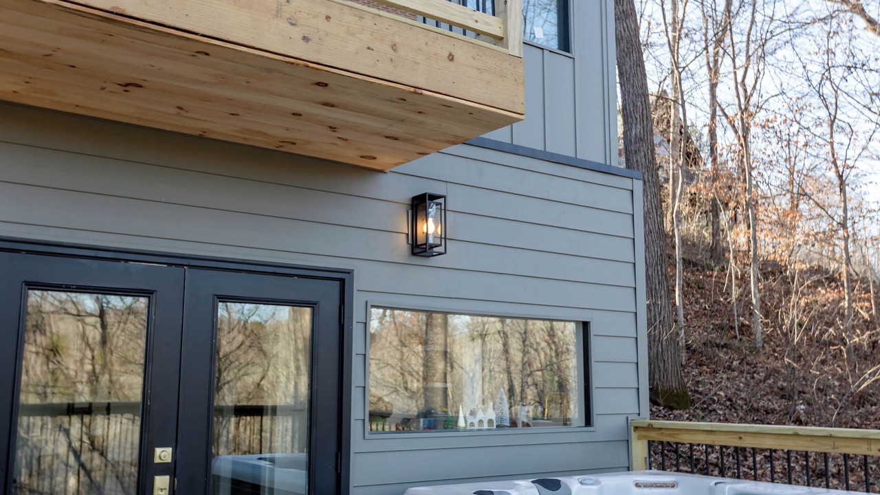 Photo of Patio Balcony in Byrdstown