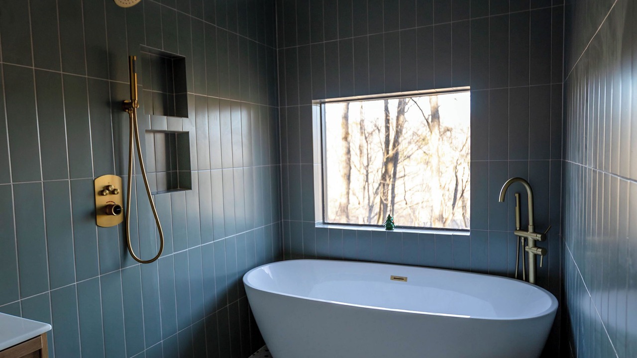 Photo of Bathroom in Byrdstown