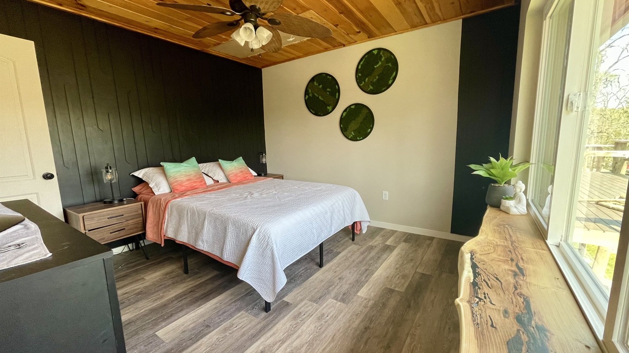 Photo of Bedroom in La Follette