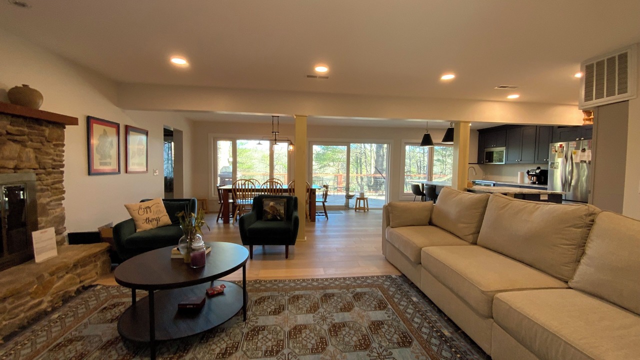 Photo of Livingroom in Brevard
