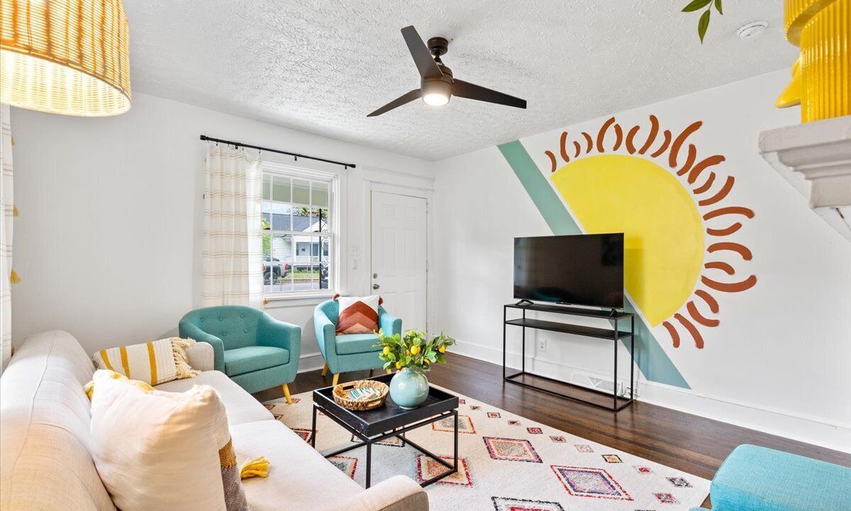 Photo of Livingroom in North Chesterfield