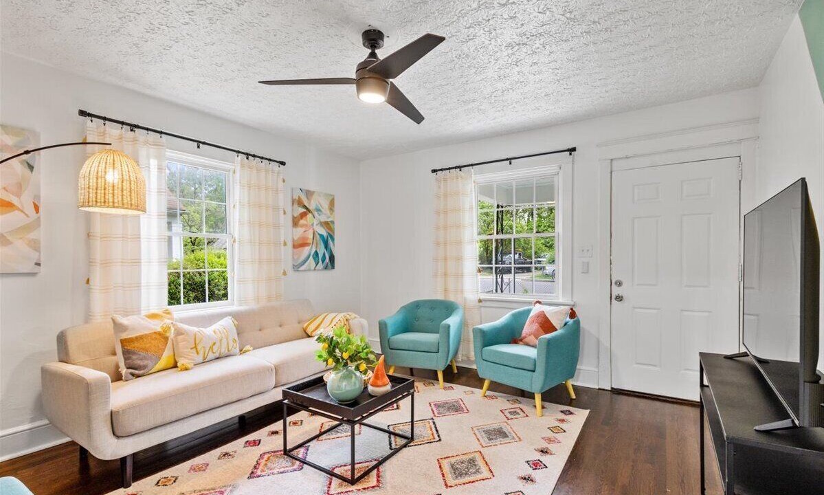 Photo of Livingroom in North Chesterfield