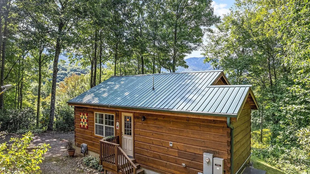 Photo of Outdoor in Cranberry Falls