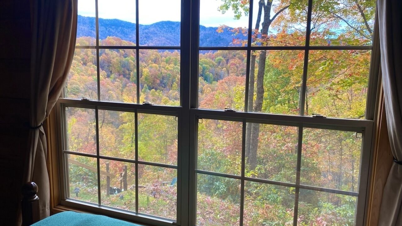 Photo of Bedroom in Cranberry Falls