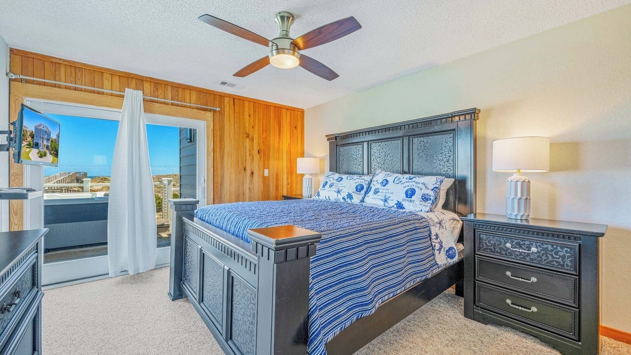 Photo of Patio Balcony in Waves