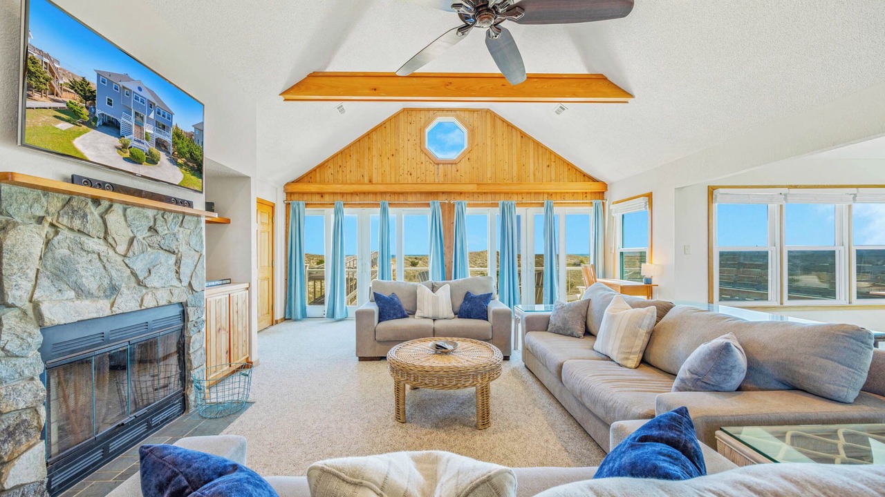 Photo of Livingroom in Waves