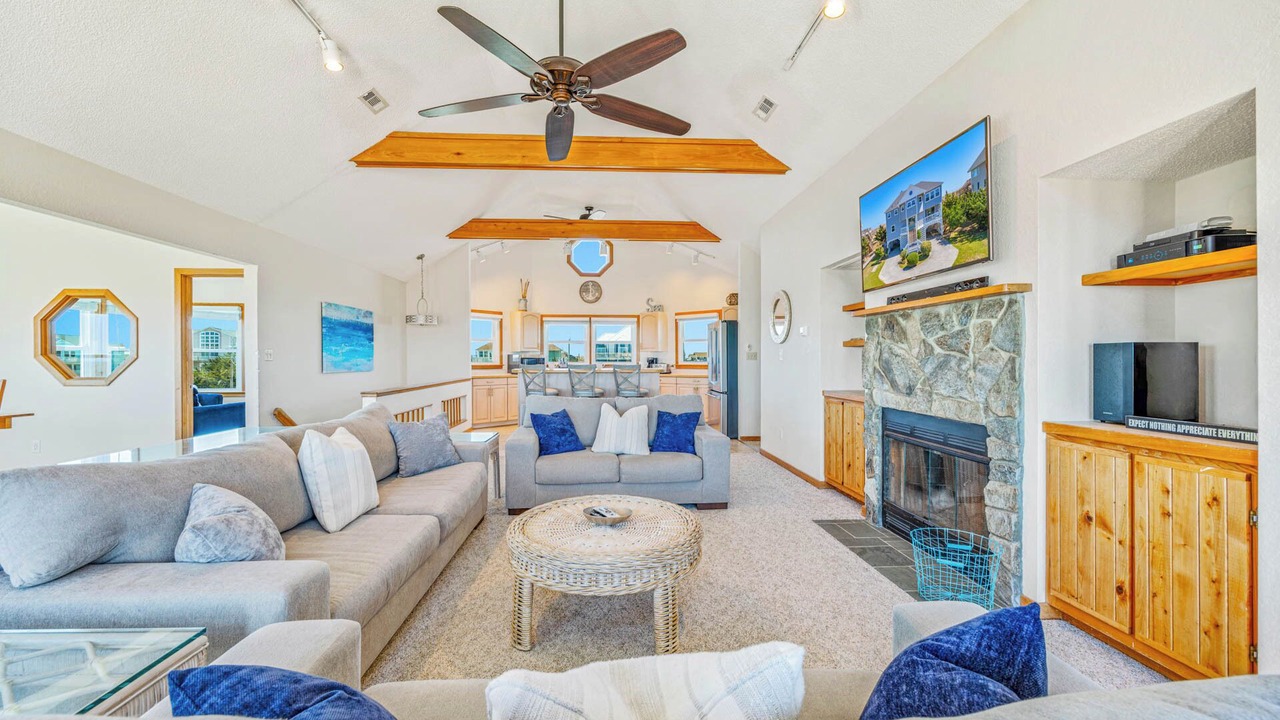 Photo of Bedroom in Waves
