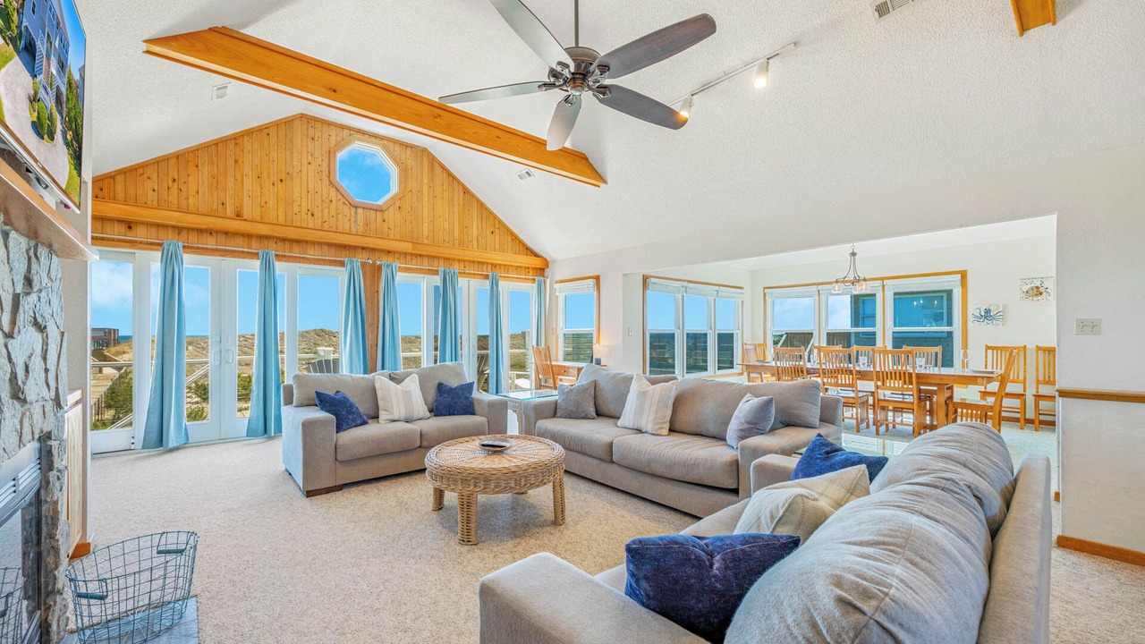 Photo of Bedroom in Waves