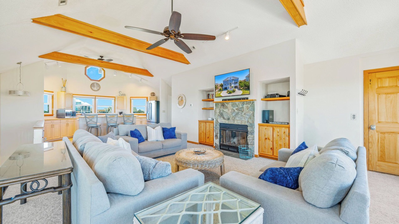 Photo of Livingroom in Waves