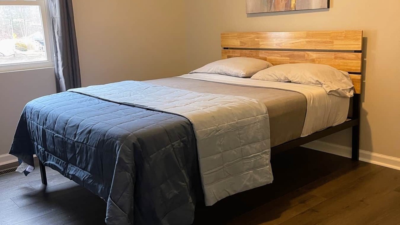 Photo of Bedroom in Covel