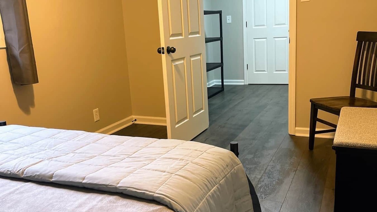 Photo of Bedroom in Covel