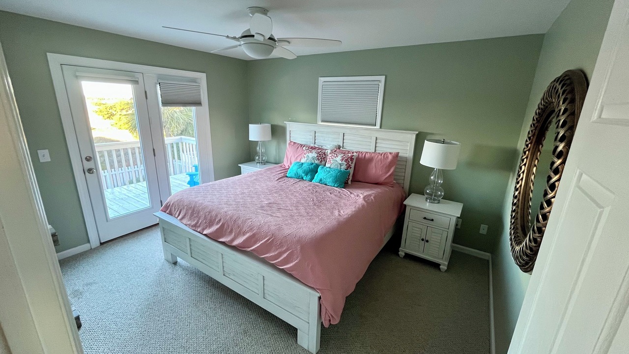 Photo of Bedroom in Oak Island