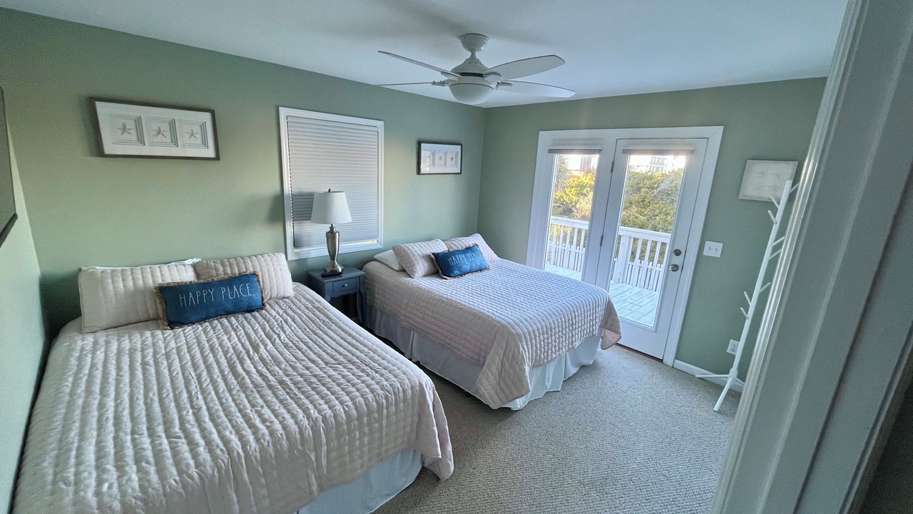 Photo of Bedroom in Oak Island