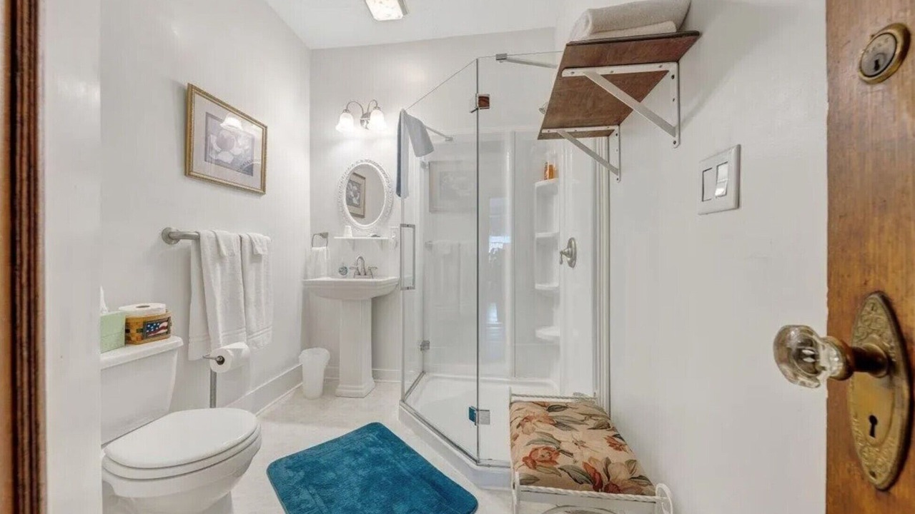 Photo of Bathroom in Alderson