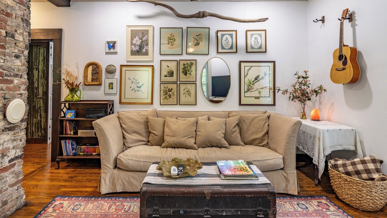 Photo of Livingroom in Flintstone