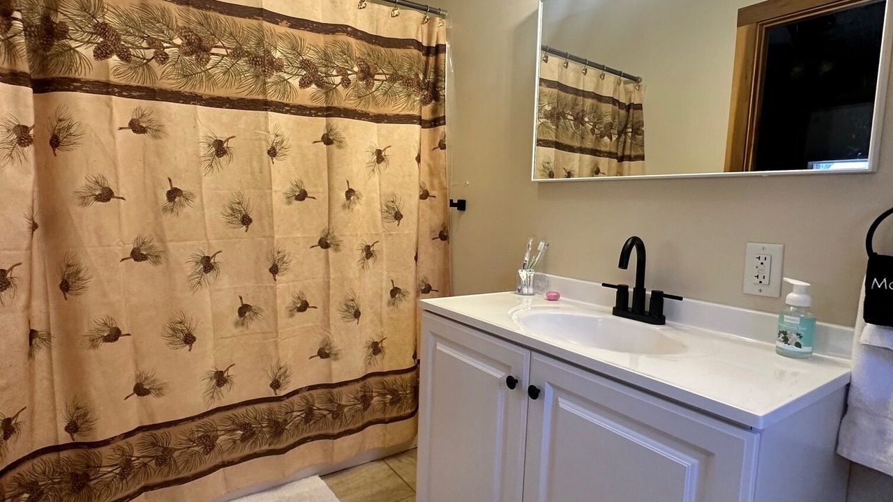Photo of Bathroom in Primrose