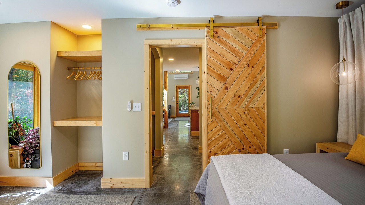 Photo of Bedroom in Pisgah Forest