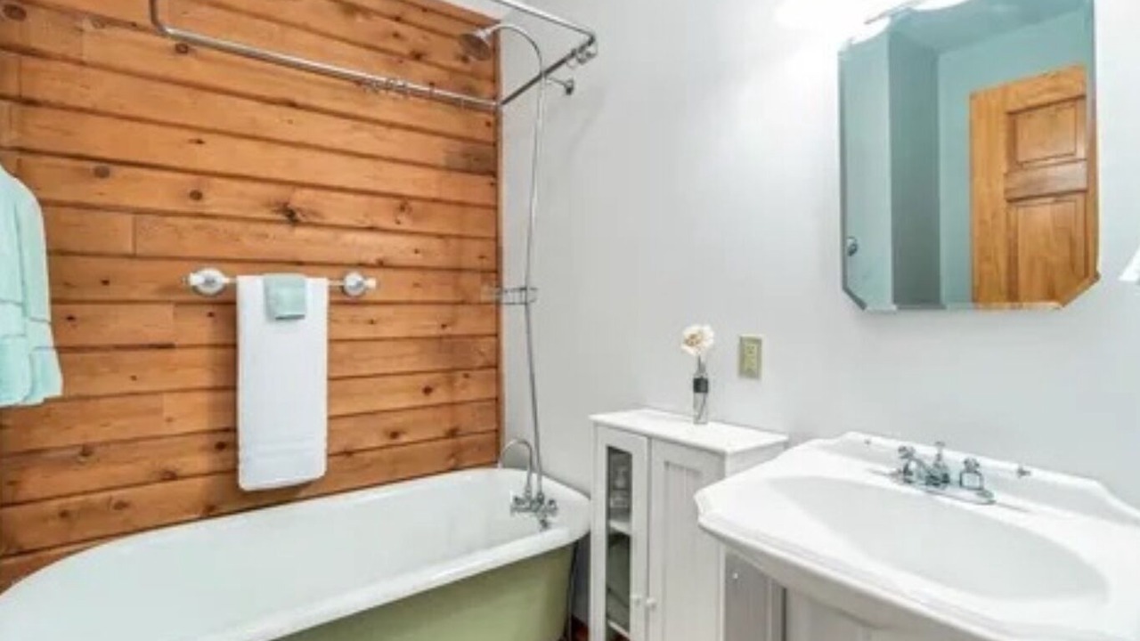 Photo of Bathroom in Highland