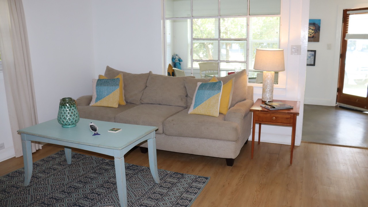 Photo of Livingroom in Wilmington Beach