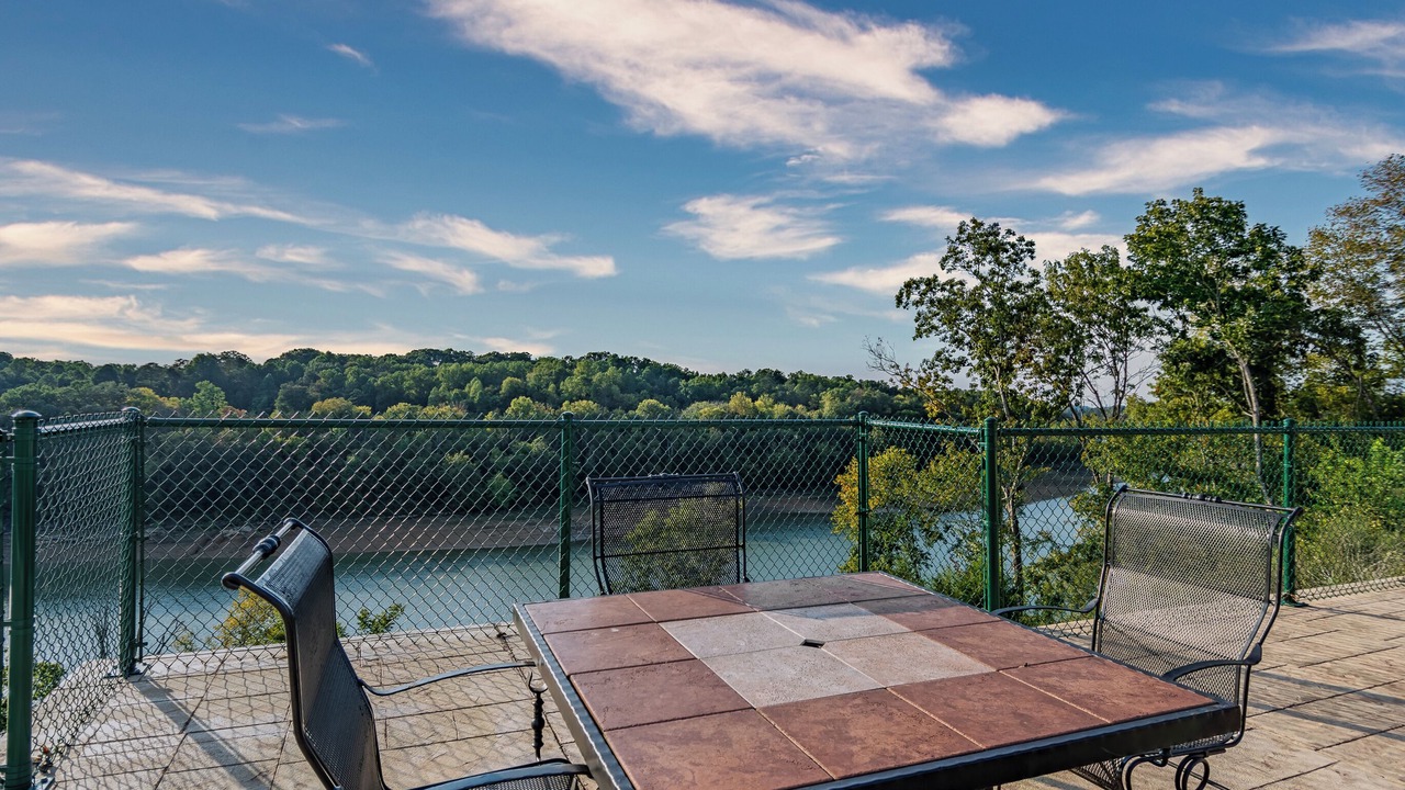 Photo of Outdoor in Tateville