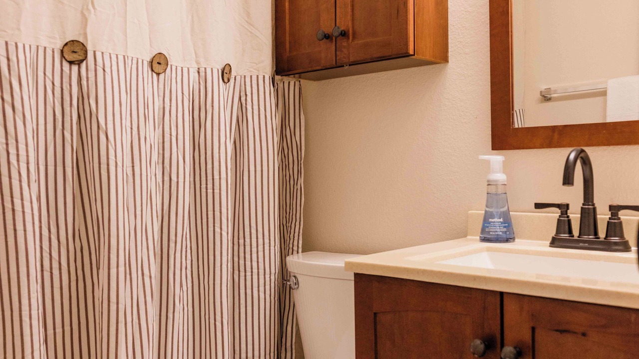 Photo of Bathroom in Mosby