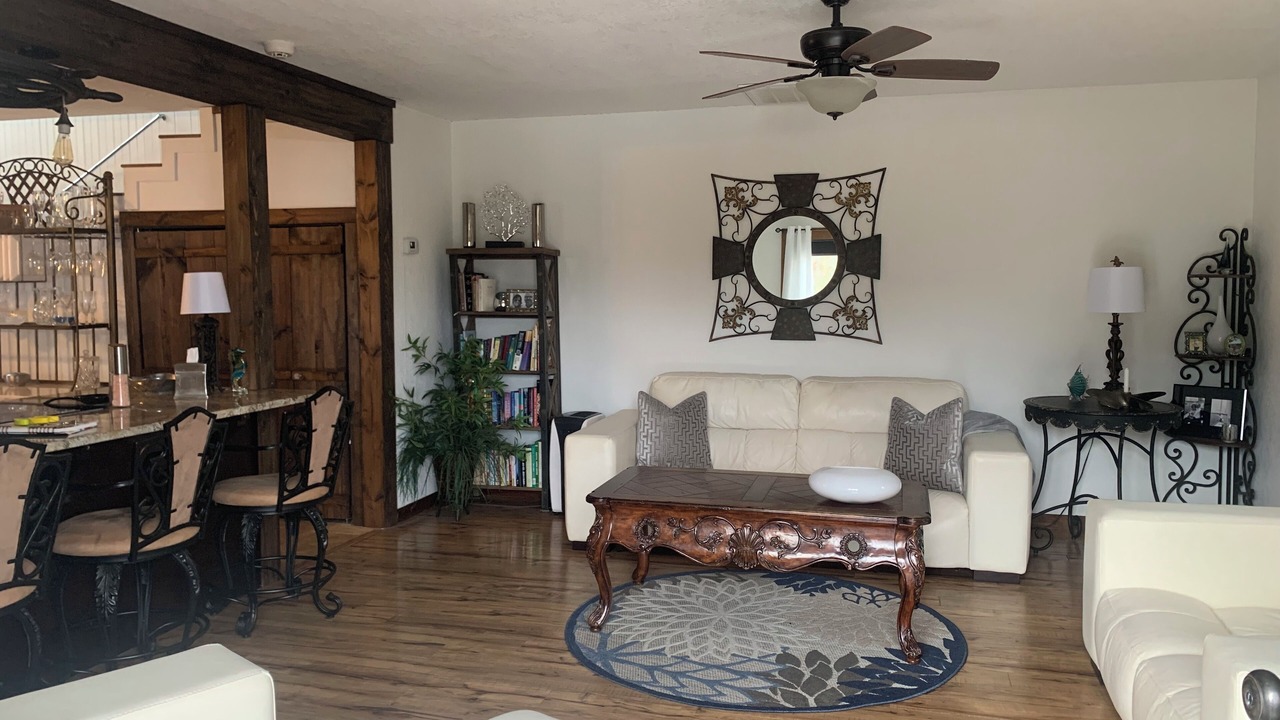Photo of Livingroom in Louisville