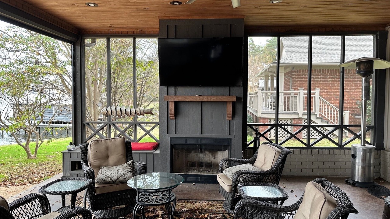 Photo of Livingroom in Guntersville