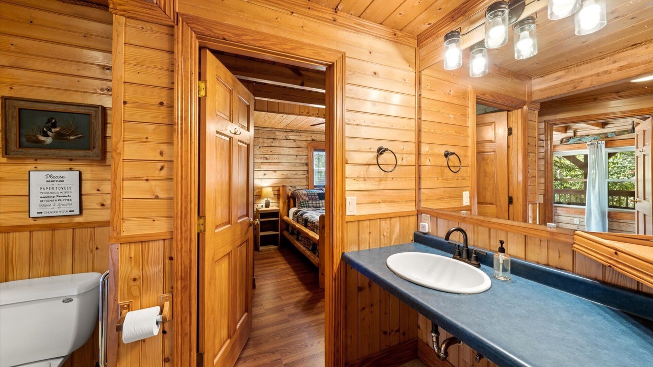 Photo of Bathroom in Byrdstown